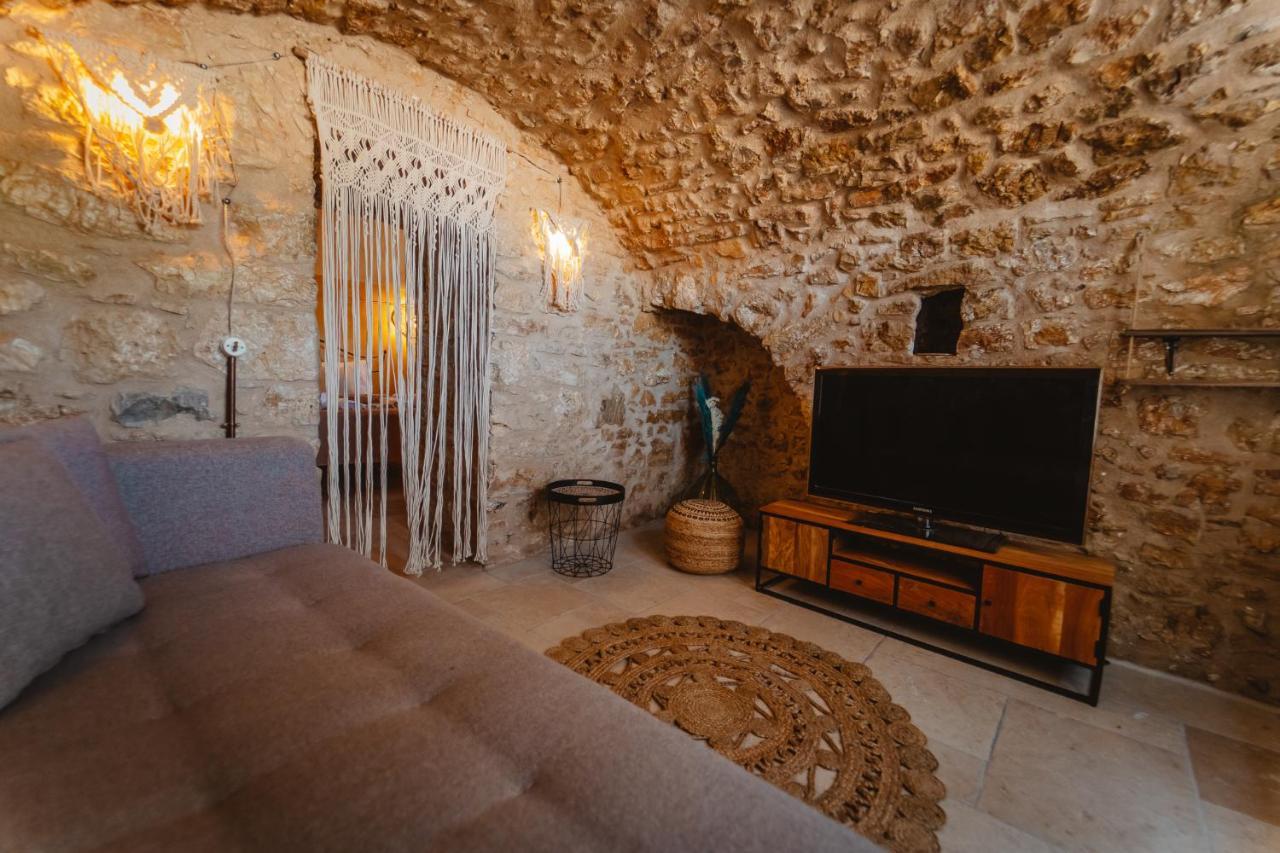 Kythera Secrets Suites Viaradika Esterno foto